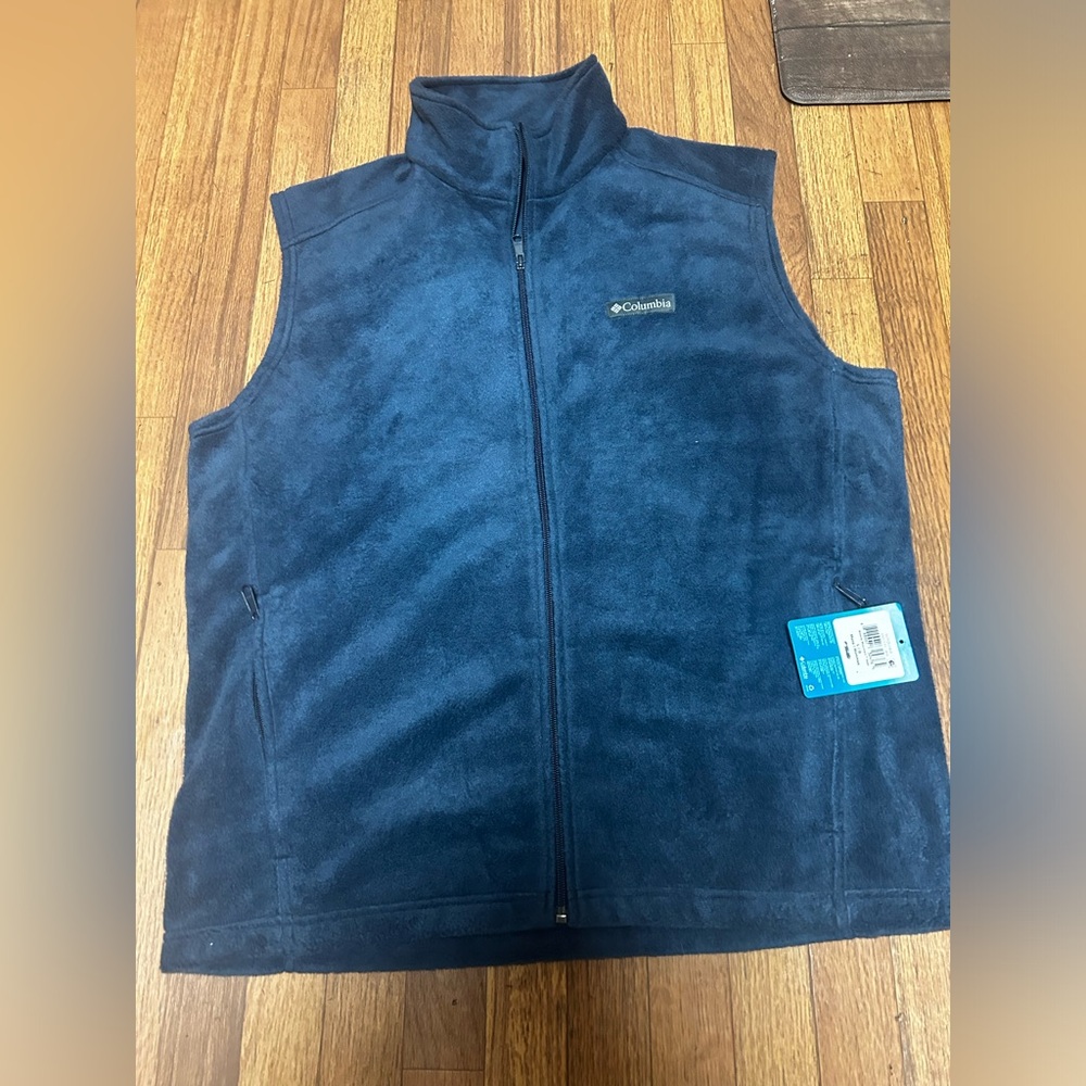 NWT Columbia Cathedral Peak Vest Men's Large Sleeveless Blue Mock Neck Polyester